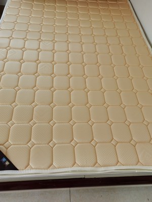 【真相分享】Mlily梦百合床垫怎么样？质量怎么样？