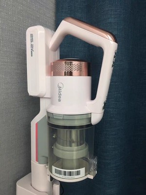 我想听实话:戴森吸尘器有那么好吗?大家都选哪个不后悔？