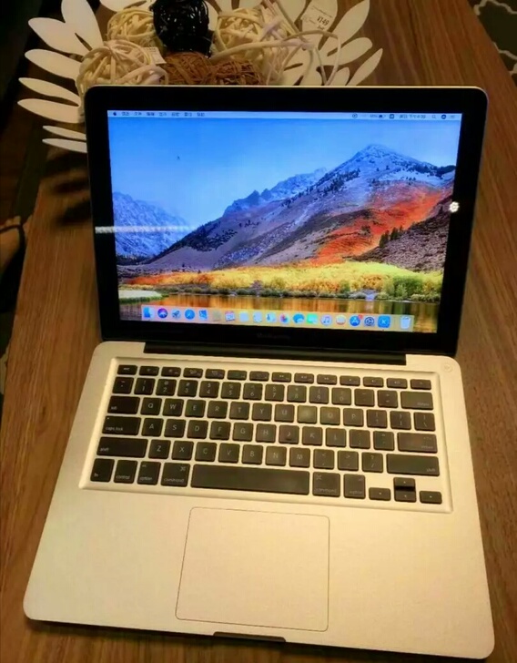 苹果笔记本电脑MacBookPro九成新闲置在家里，