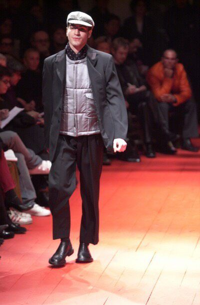 Yohji Yamamoto 01AW Contrast Collar Suit — back