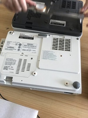 评测下坚果投影仪和极米投影仪哪个好？值得买吗？
