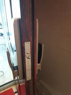 目前看来【老品牌】樱花指纹锁怎么样,好用吗?这个是不是品牌?