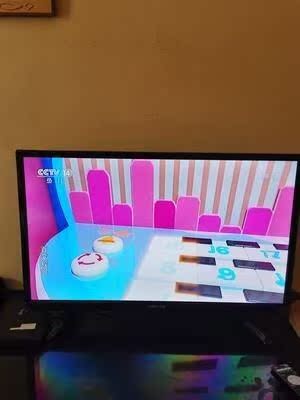 国产电视对比索尼电视哪个更好呢，大家说说优缺点！