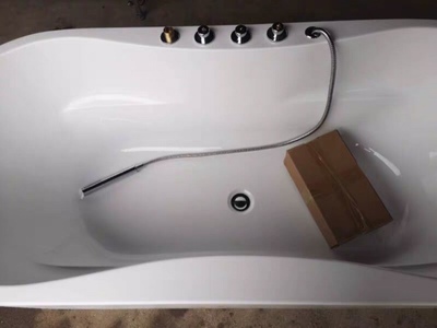 达尔文6008独立式人造石浴缸怎么样??大家说有什么缺陷