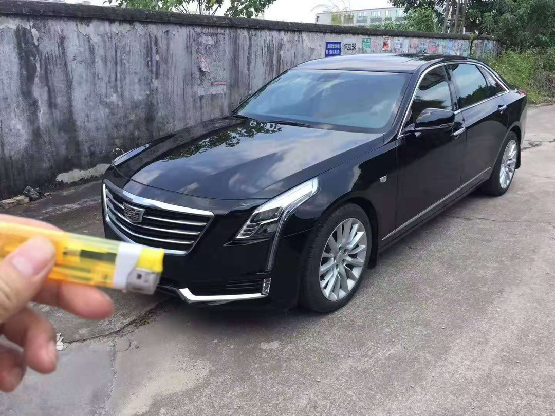 现代瑞纳拆车件大灯