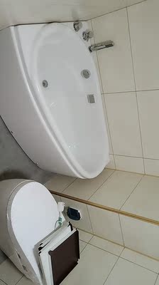 【求助大家】大神说东霸人造石独立浴缸好用吗?没有差评?