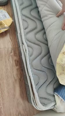 都来说说看金橡树乳胶床垫怎么样?到底哪里好用呀?