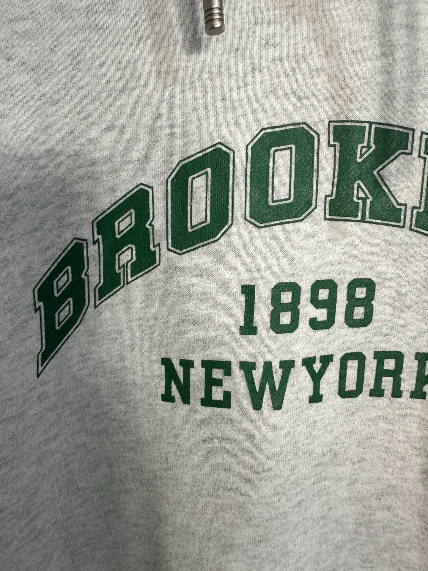 BROOKLYN 1898 NEWYORK 纯色连帽卫衣女666