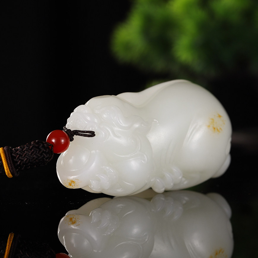 省级玉雕大师任翀作品新疆和田玉籽料圆雕瑞兽貔貅玉把件185克g7
