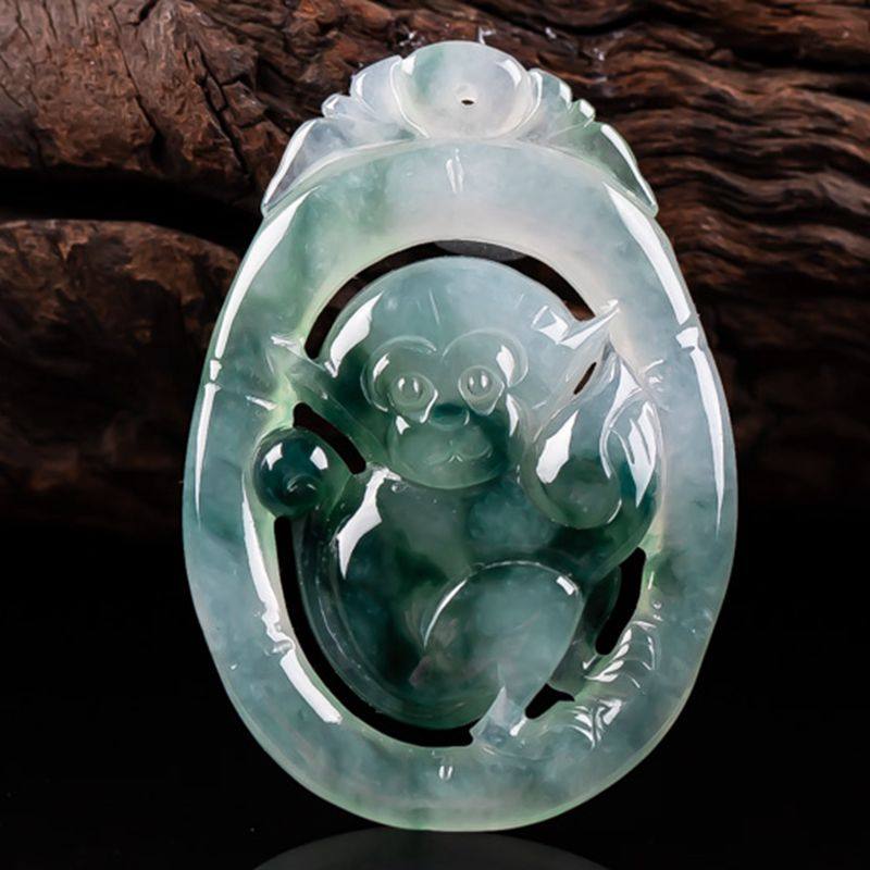 7.16g天然冰种飘花翡翠猴子吊坠镂空双面精雕灵猴祝寿挂件冰猴子