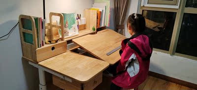 保护视力用护童和2平米书学习桌哪个好？区别在哪里？