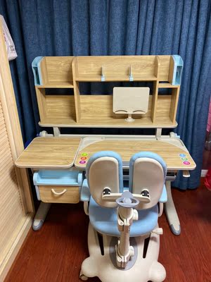 该如何选择?乐仙乐居儿童学习桌怎么样？有实体店吗?