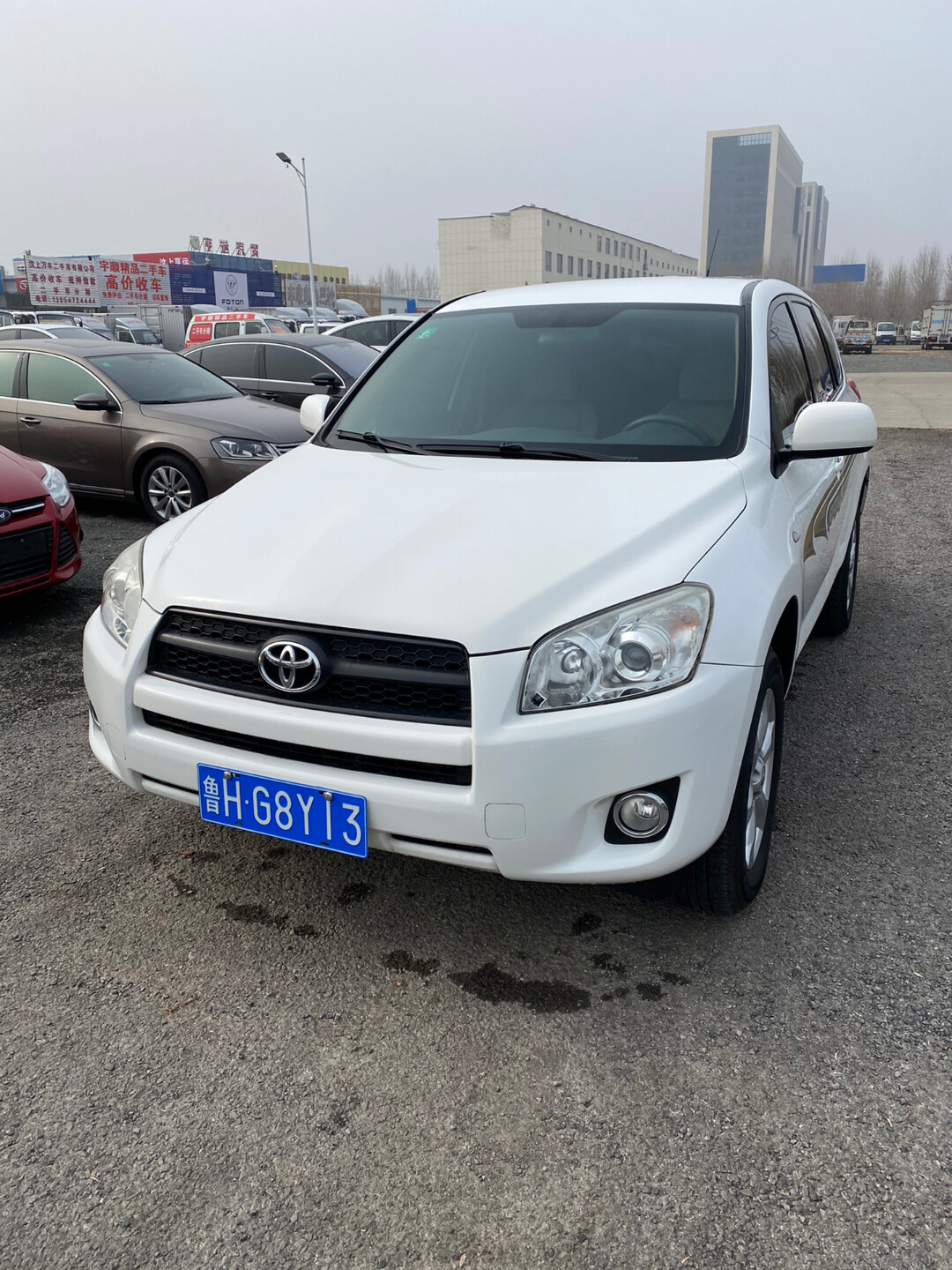 12年丰田RAV4，2.0标配，6万多公里，四条原车轮胎，全