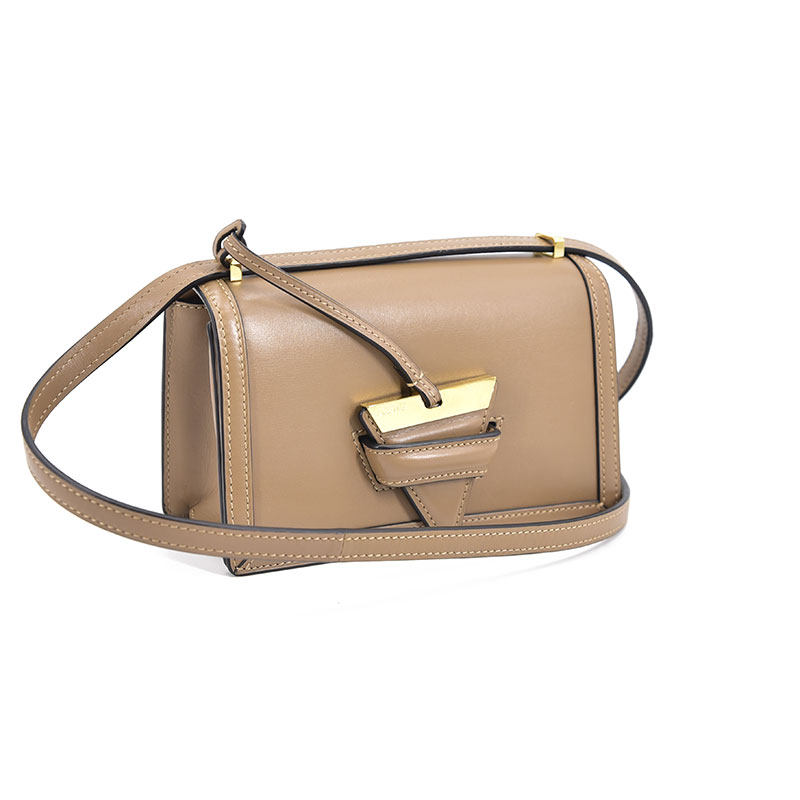 [中检][9.5新]罗意威loewe 牛皮焦糖色巴塞罗那三角包