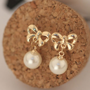 Powder makeup Korea earrings cute Korean fashion clean bow faux Pearl Earrings ear jewelry package mail