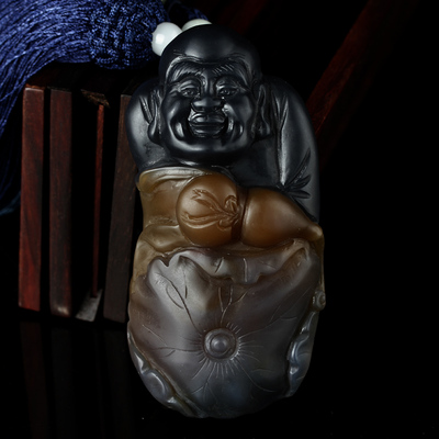 俏色巧雕精品天然玉髓佛公雕件 手把件 193.20克