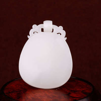 和田玉羊脂玉白云平安牌挂件28g