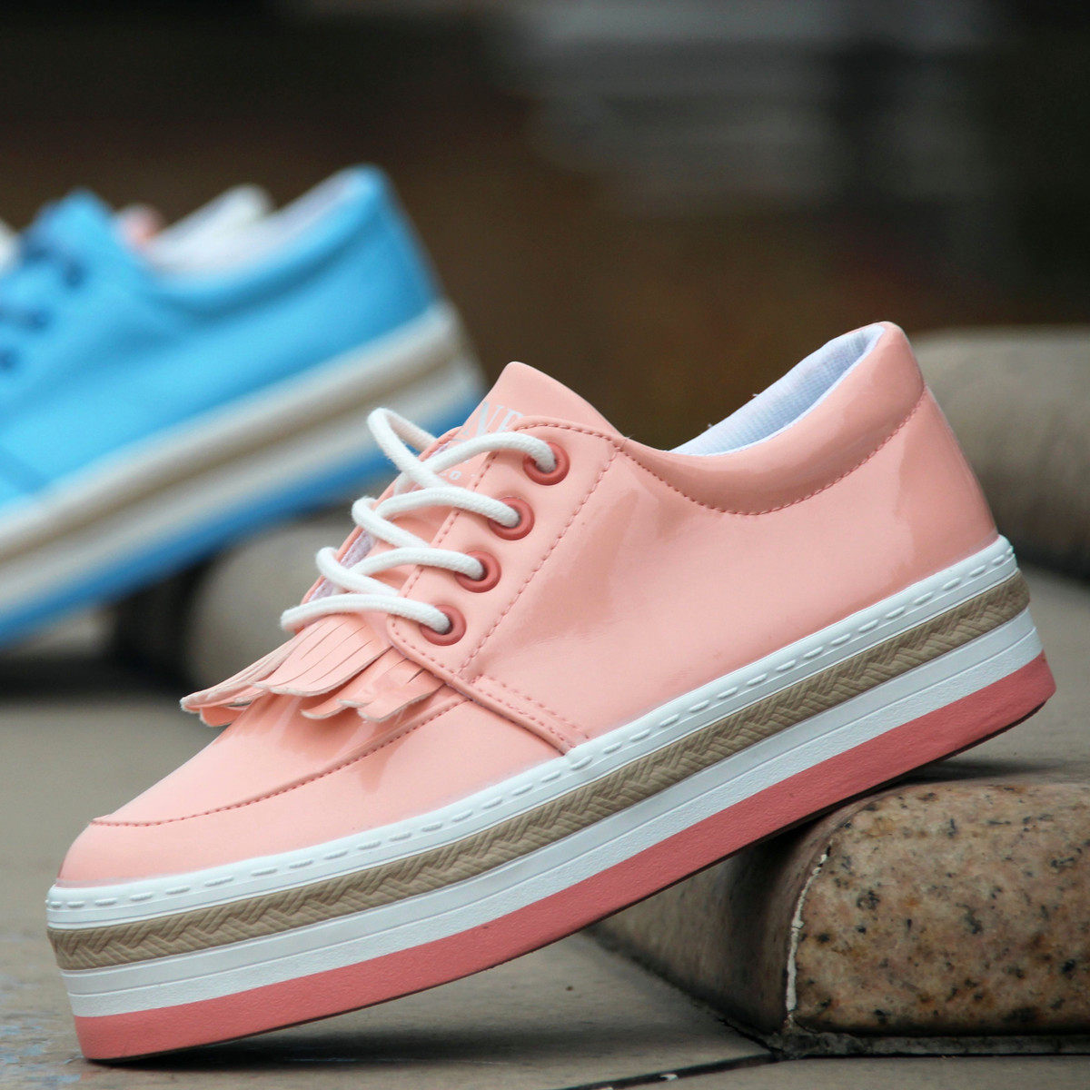 人本帆布鞋男 女 纯色低帮系带 韩版潮情侣帆布鞋子校园可手绘