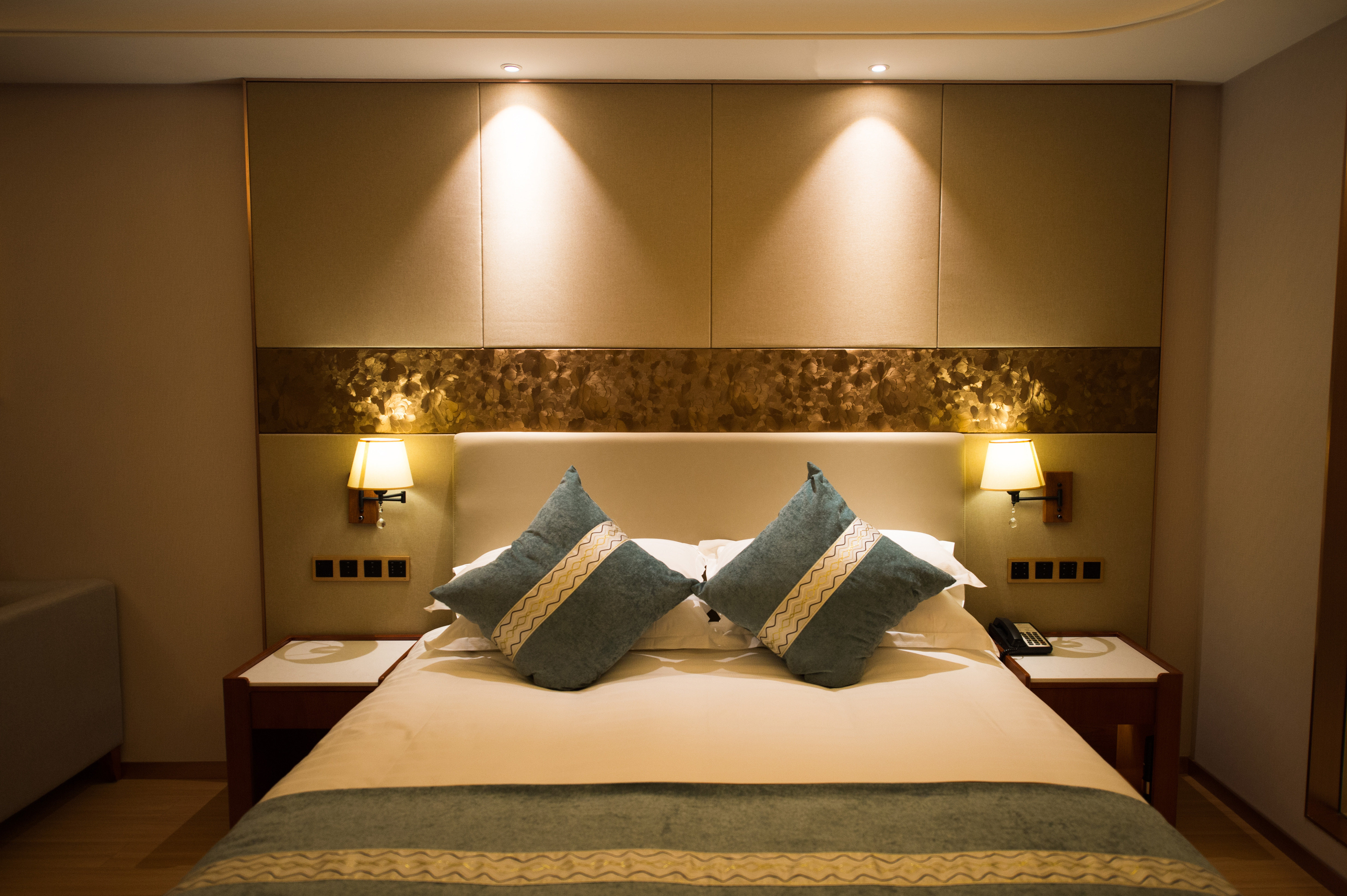 悦美万象酒店豪华单间酒店客栈日历