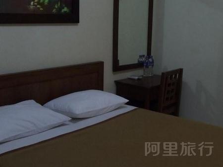 日惹苏马尔索诺酒店