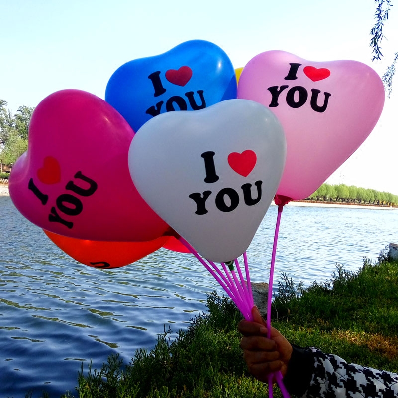 加厚爱心形气球桃心地推小礼品批發包邮微商扫码送的汽球100个装