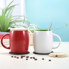 乐活 陶瓷杯子 马克杯 咖啡杯 红色水杯 泡茶杯酒桶杯带盖带勺