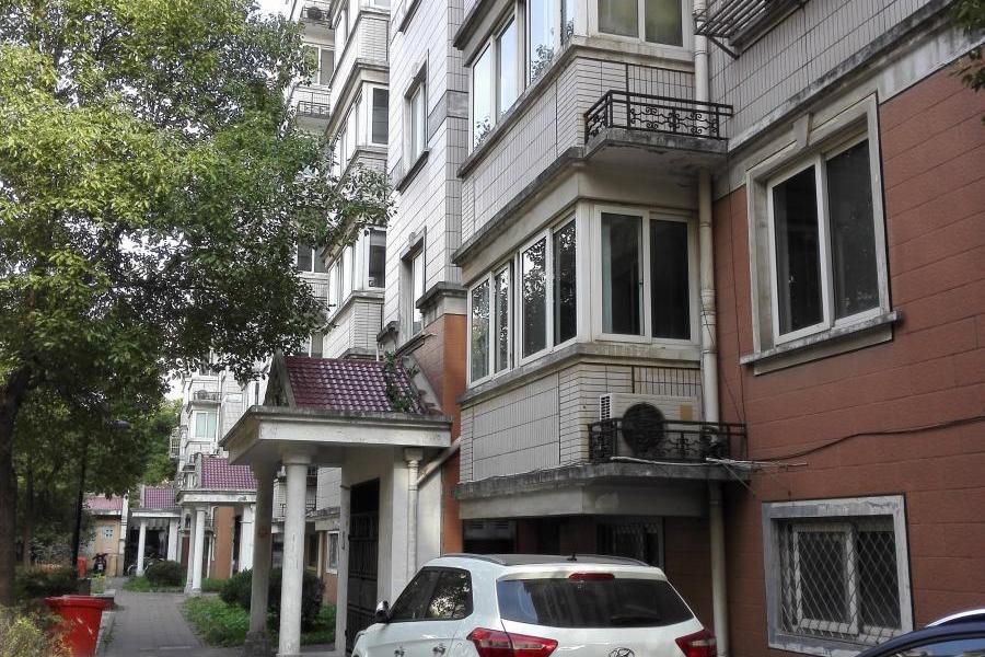 【第二次拍卖】南通市朝晖花园5幢104室,车库12室 可贷款可贷款