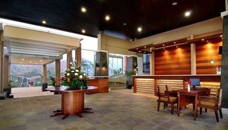 万隆马贝拉套房酒店