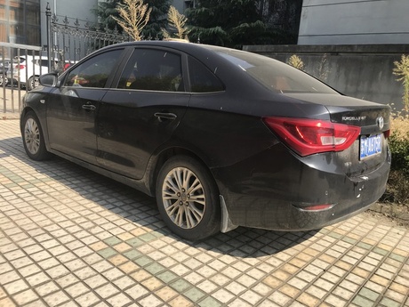 牌号为苏ma675r别克牌小型汽车