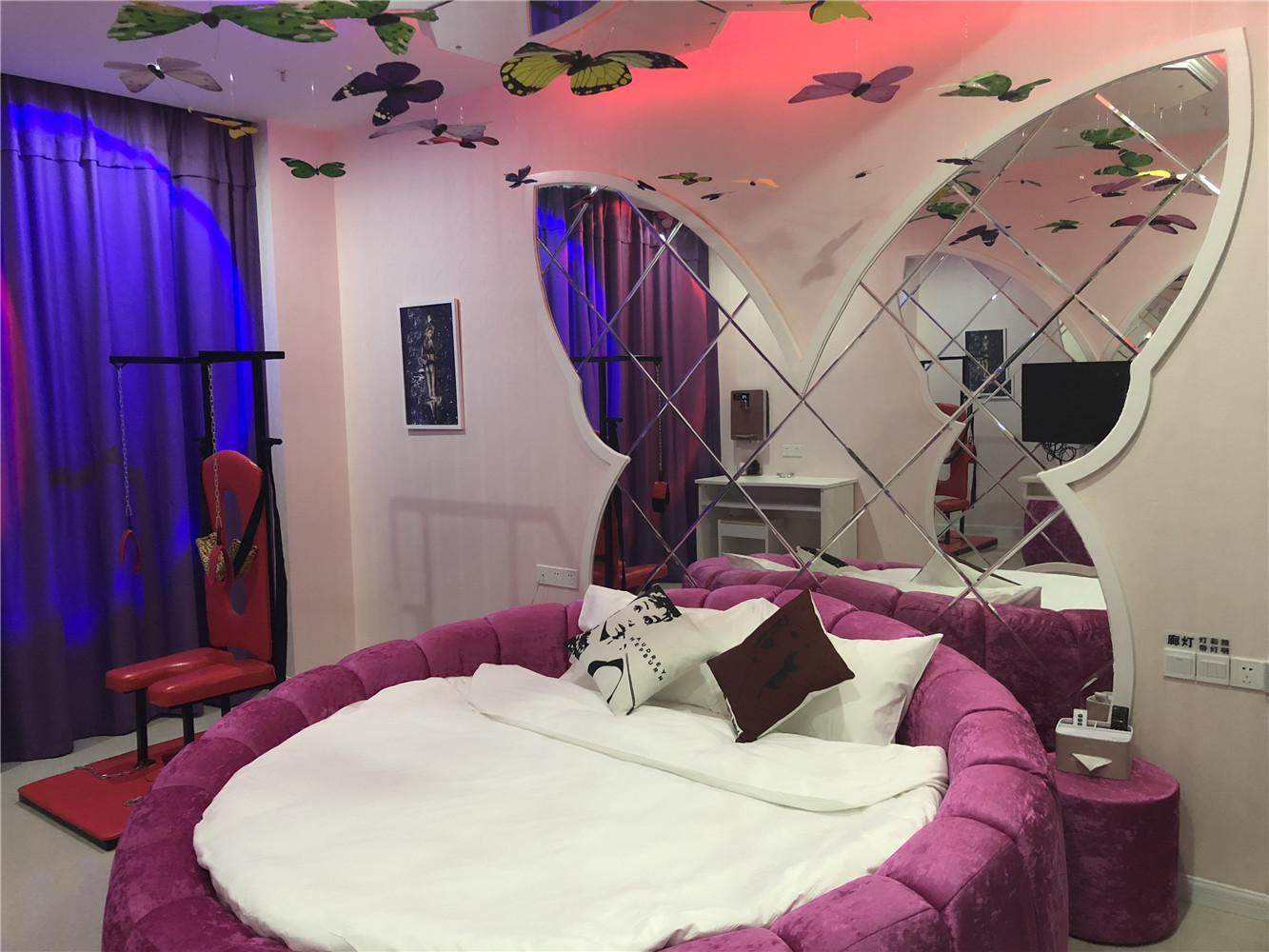 海安夜色炫彩主题酒店蝶恋花情趣电动酒店客栈日历