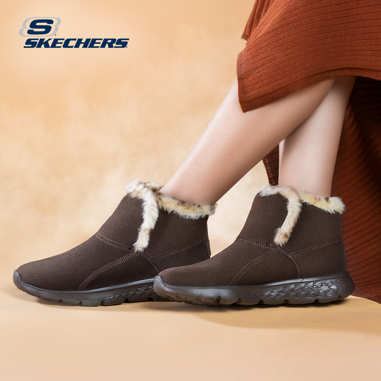 skechers斯凯奇秋冬时尚新款靴子 雪地靴女短筒反毛皮短靴6666012产品展示图2