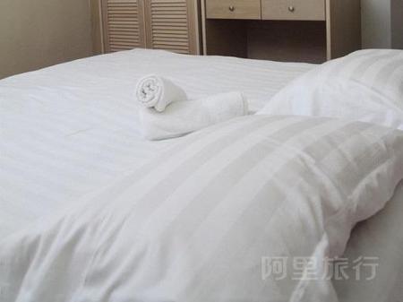 苏里亚世纪服务式套房公寓