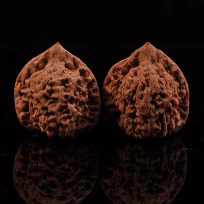 永王官帽  4.2m 文玩核桃一对 ht27