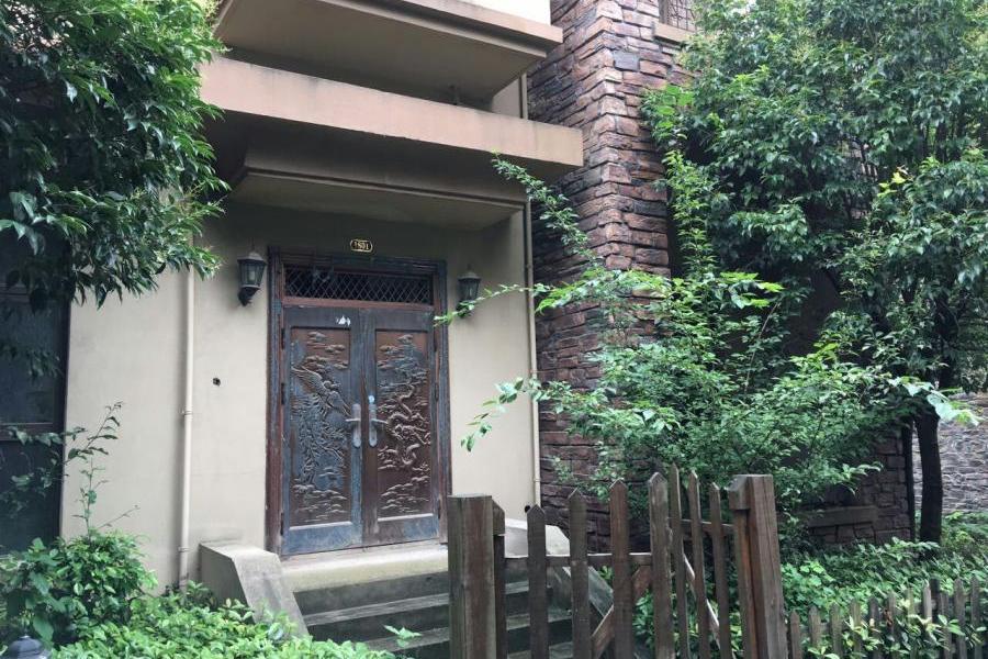 【第三次拍卖】仪征市刘集镇华联路北蓝爵世家18-101室房产