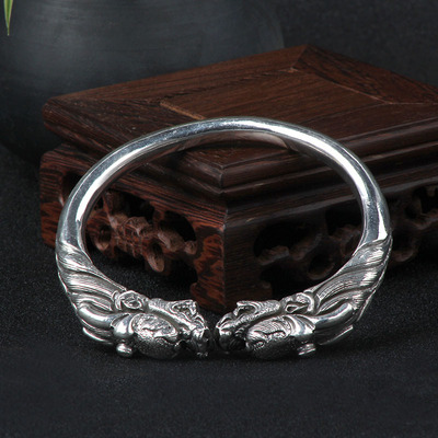 国际工艺 大师寸发标亲制 双龙手镯 113克