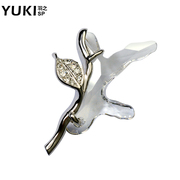 YUKI pin brooches, men''s suit as needle women sweater Korea fashion accessories Christmas gift Crystal antlers