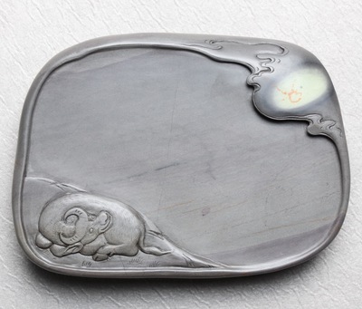 犀牛望月砚 梅花坑材质 三品砚轩工艺美术师 黄智谋 作品