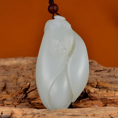 【国家级玉雕大师刘国皓】 新疆和田玉白玉挂件 百合花 52g