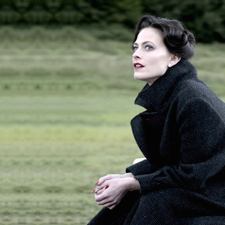 女装 神探夏洛克同款风衣女款福尔摩斯大衣侦探卷福羊毛呢外套原版