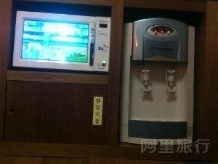 夏普汽车旅馆