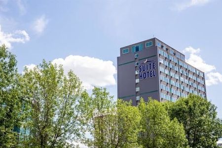 堪帕斯大楼套房酒店