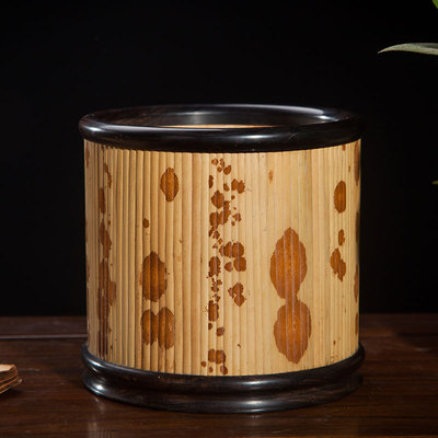 红湘妃竹大笔筒