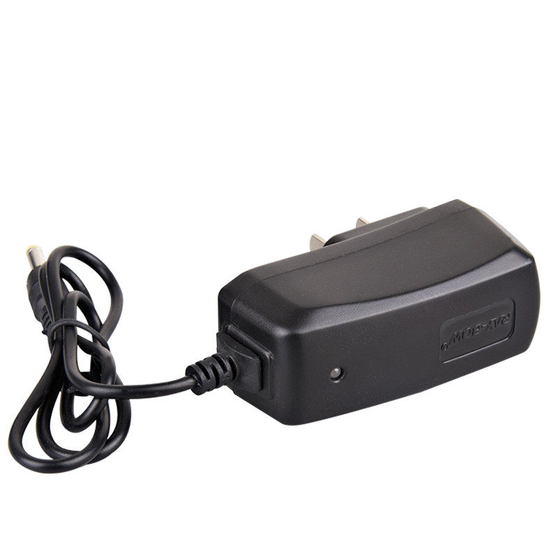 锐豹 户外强光手电筒 直充充电器220v电源直充便携线充电