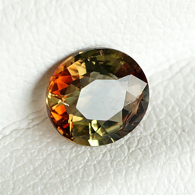 0.76克拉红柱石 可做典型收藏标本 尺寸极小请注意