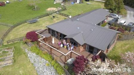 Valley View Getaway