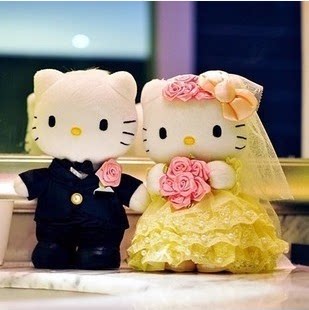 包邮 hello kitty情侣婚纱轻松熊凯蒂猫一对花车婚车头公仔结婚礼物