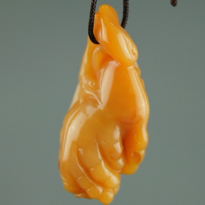 寿山石 精品田黄石 佛手 挂件 重 5.86克