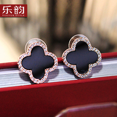 Music jewelry Korea fashion hypoallergenic qualities of black clover big stud earrings vintage personality woman