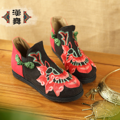 Chinese classic folk style dance shoes health embroidered shoes flat heel high shoes old Beijing cloth shoes costs