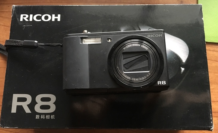 理光R8数码相机